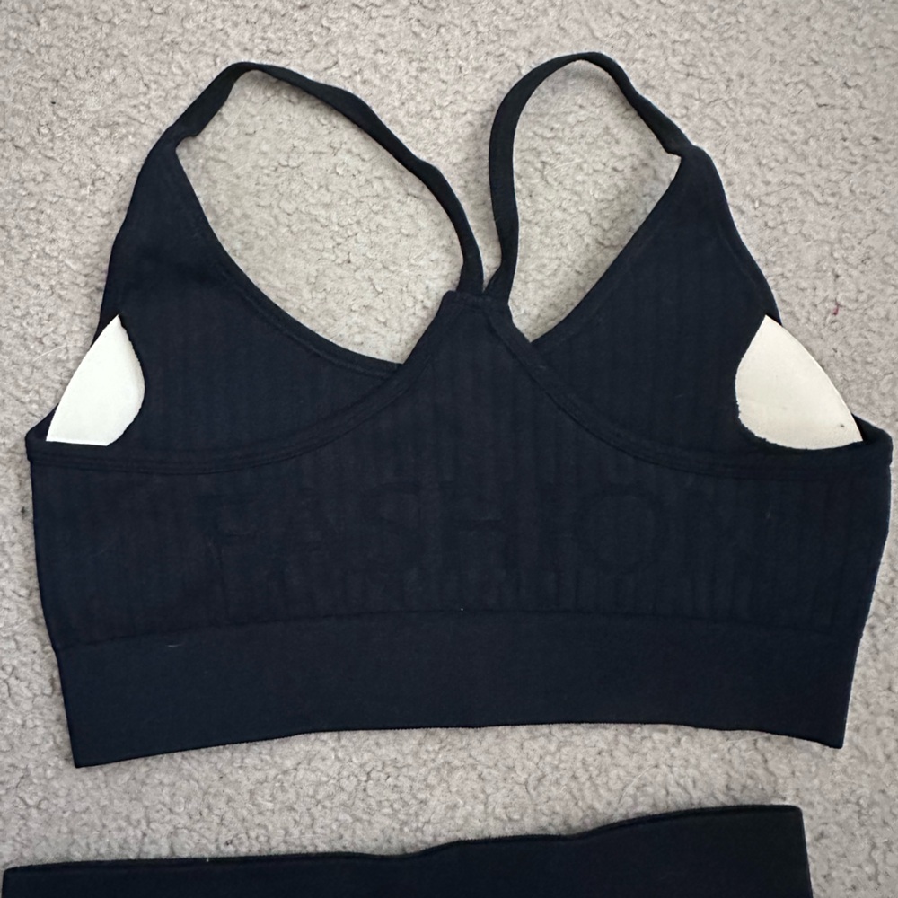 Black Ribbed Workout Set Size S - Picture 3 of 3